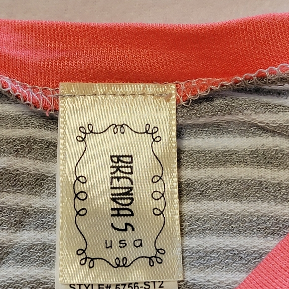 Raglan sleeve striped top with coral sleeves - Picture 2 of 4